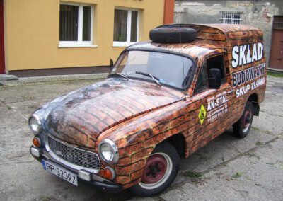 Reklama na samochód.